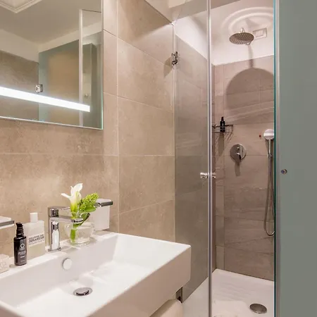 Ludovisi Palace 4* Rome